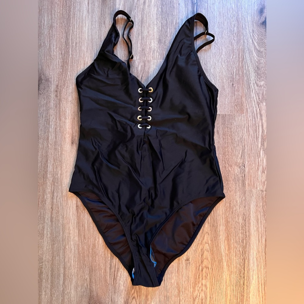 BCBG Max Azria One Piece Swimsuit in Black. Size XL. NWT!